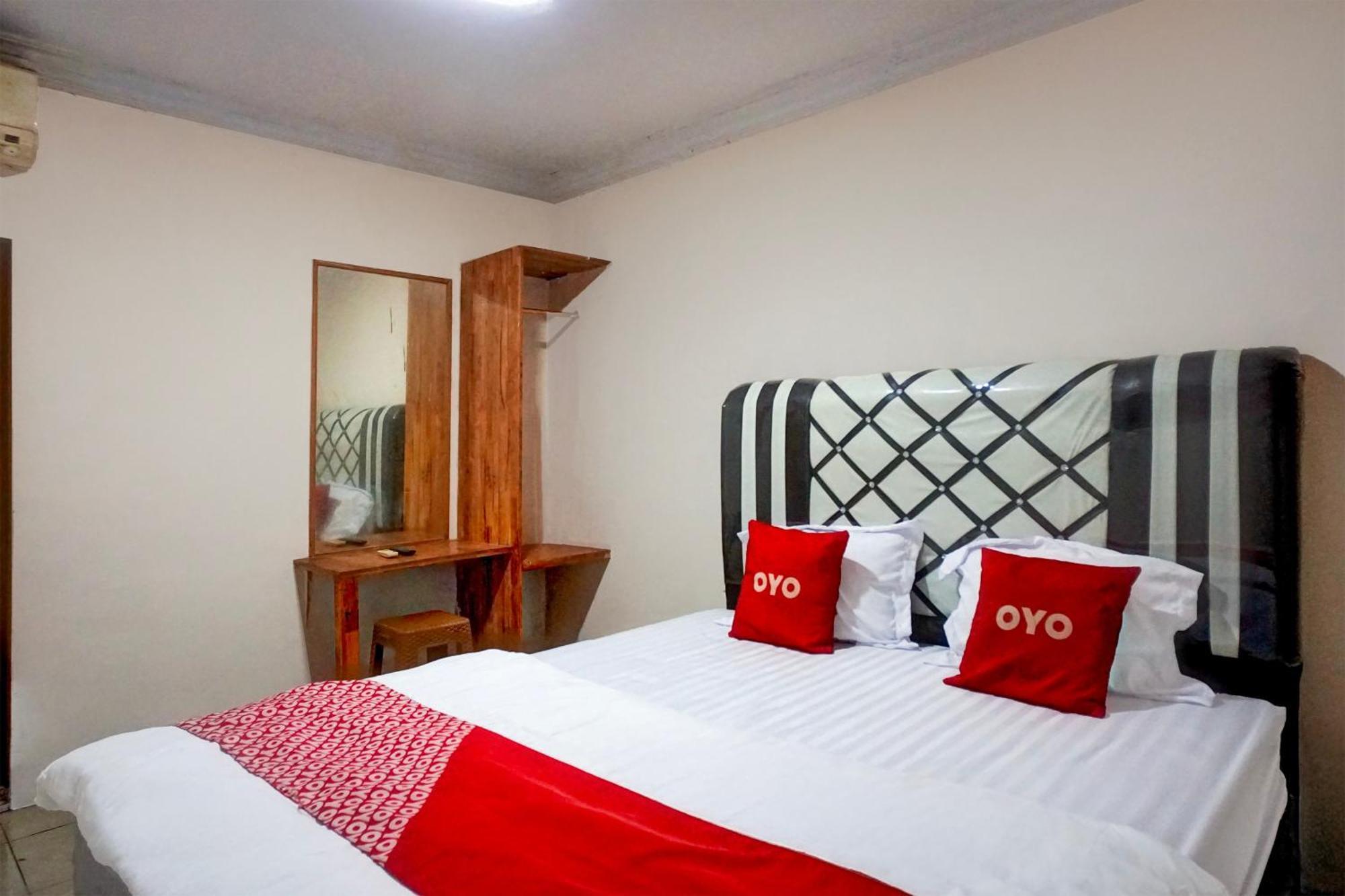 Hotel O Medan City Center Near Plaza Medan Fair מראה חיצוני תמונה