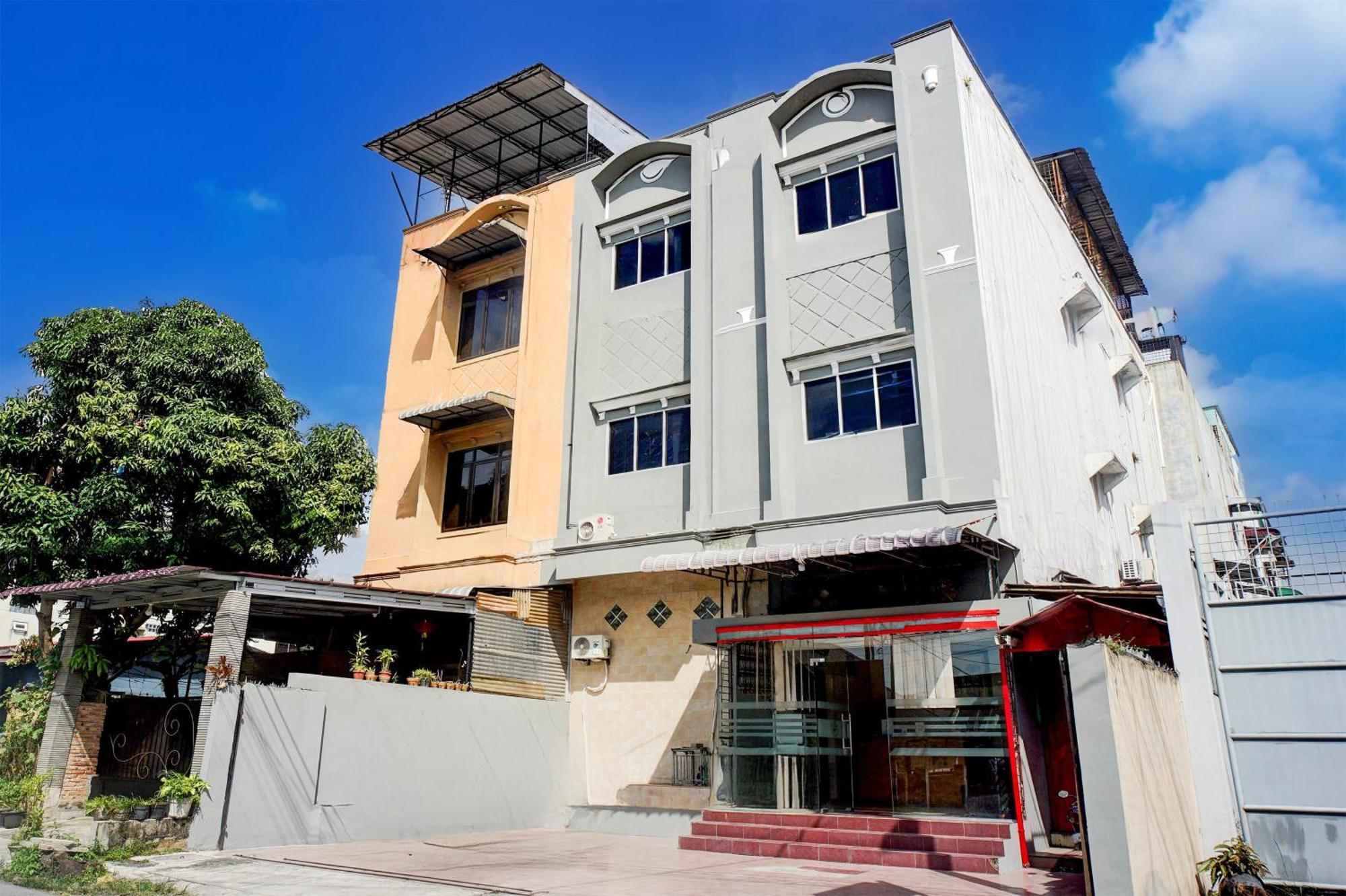 Hotel O Medan City Center Near Plaza Medan Fair מראה חיצוני תמונה